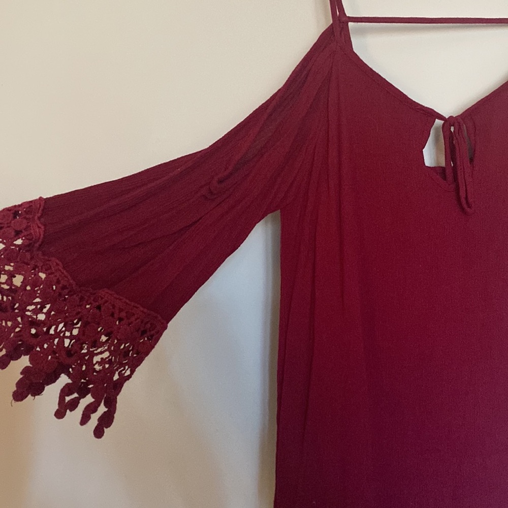 Red dress - Picture 2 of 3